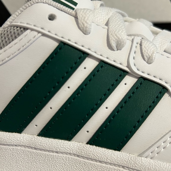 adidas Kids Hoops White and Green Sneakers - Picture 2 of 5